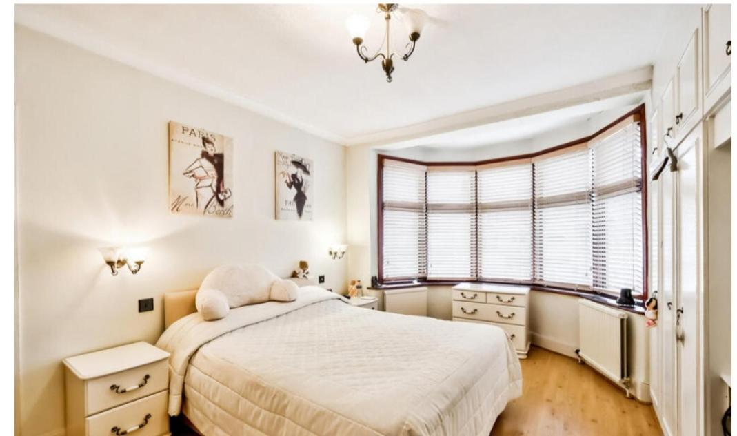 Holiday home Slendermorrs Palace London