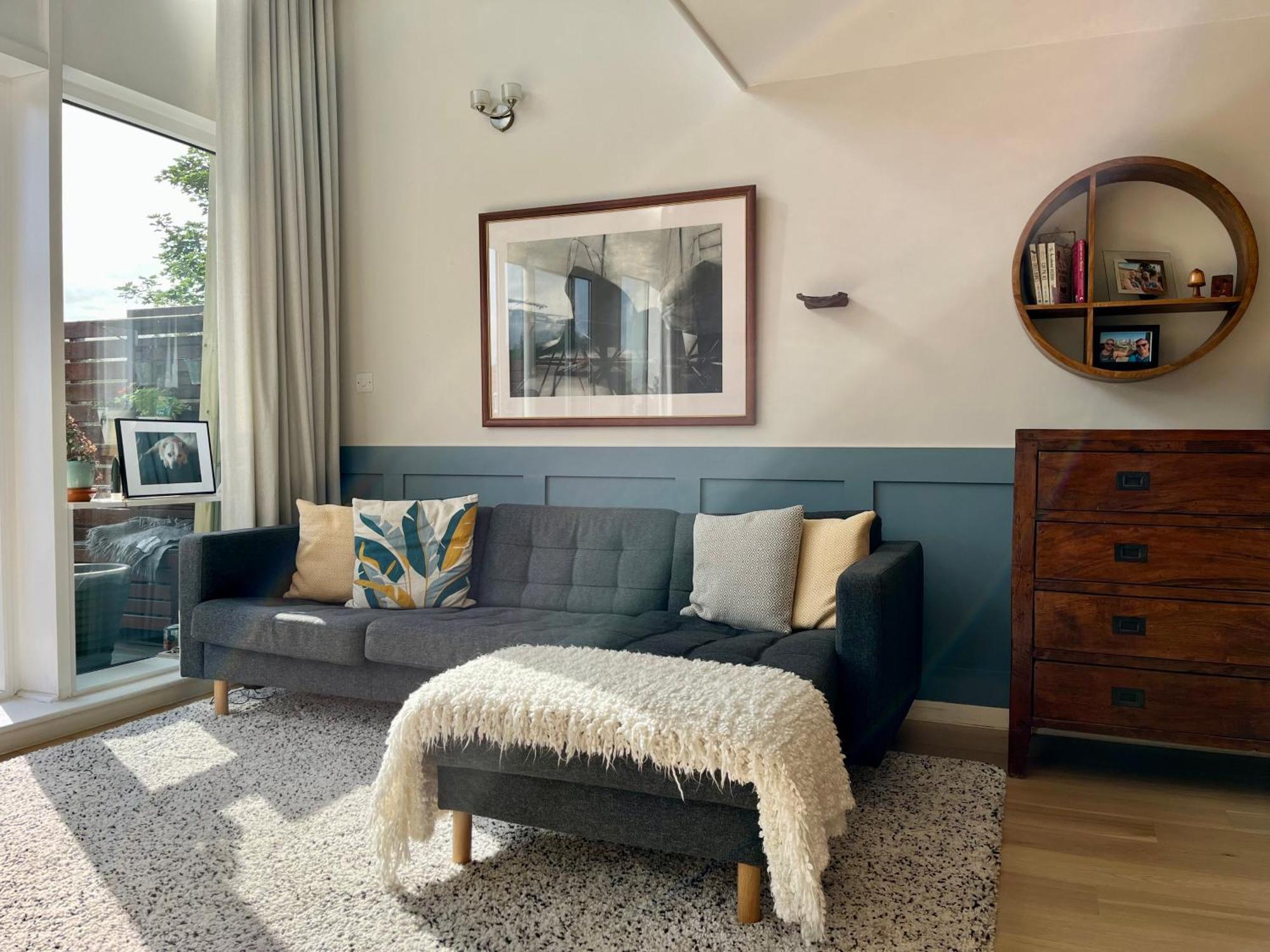 Luxury Canal-front 2 Bedroom Loft * Londen