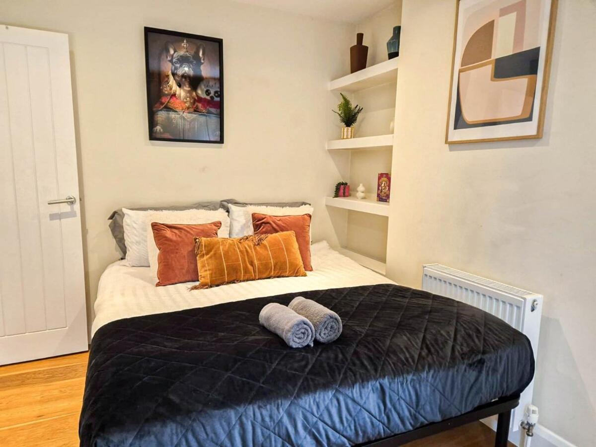 Chic 2-bedroom Flat In Vauxhall Near The Oval London
