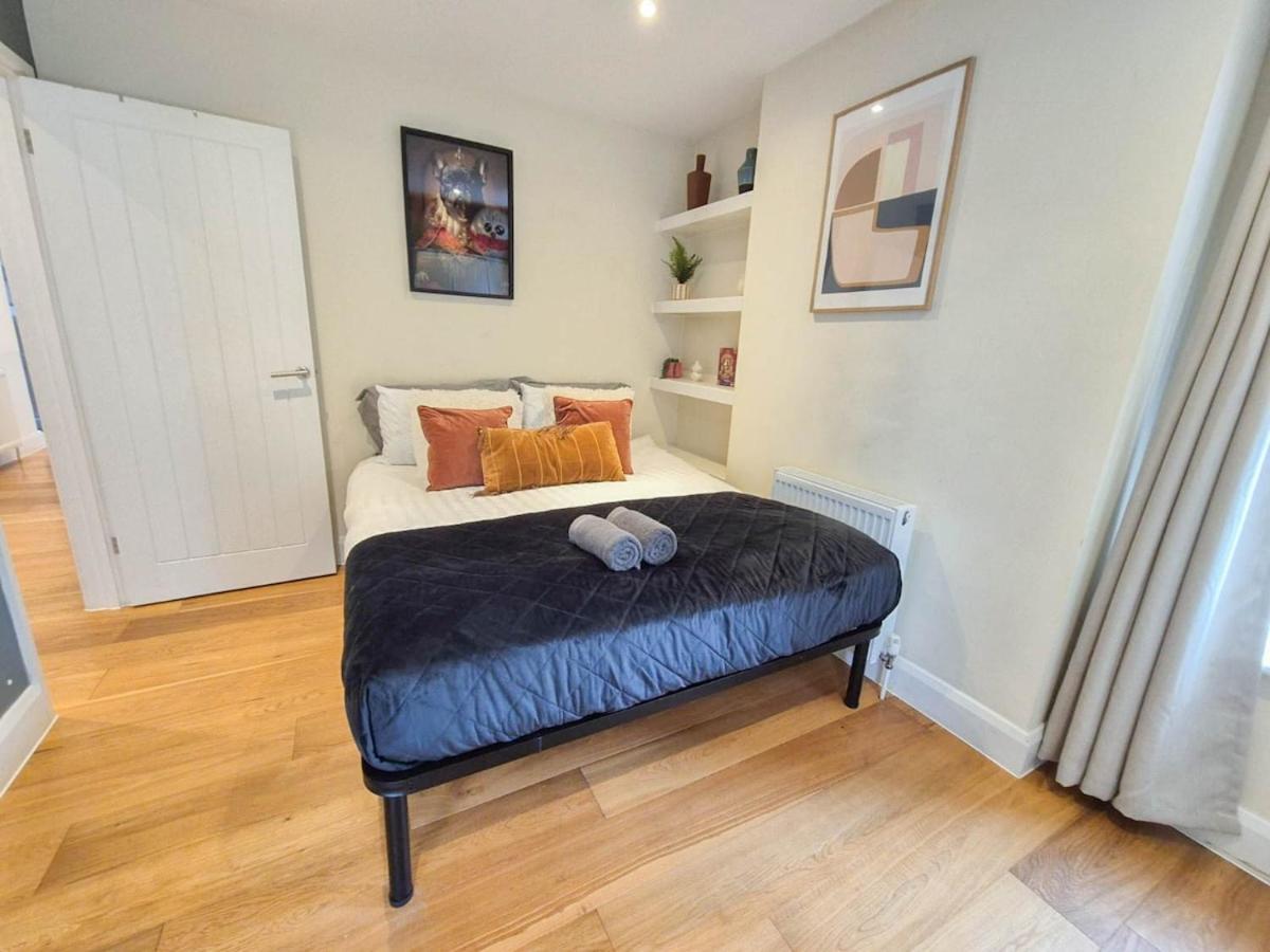 Chic 2-bedroom Flat In Vauxhall Near The Oval Apartment London
