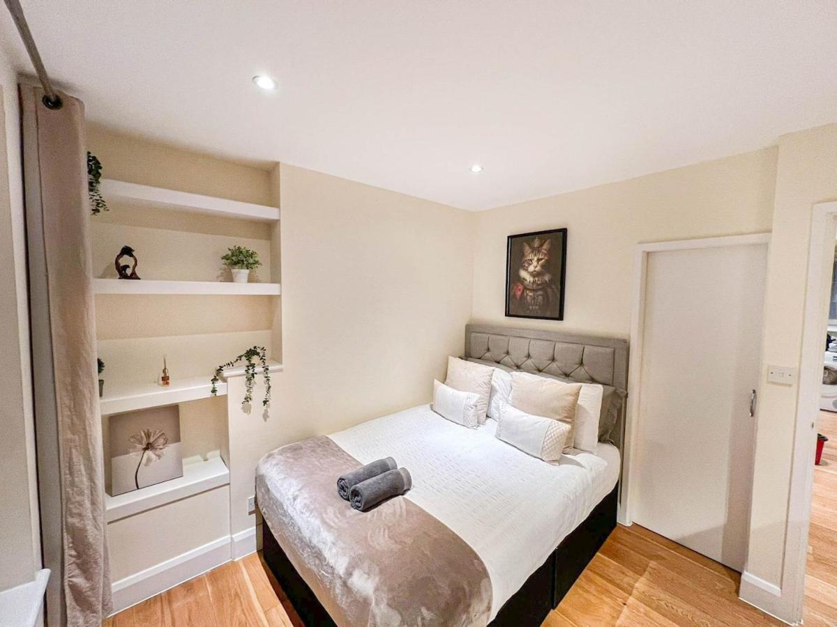 Chic 2-bedroom Flat In Vauxhall Near The Oval Apartment London