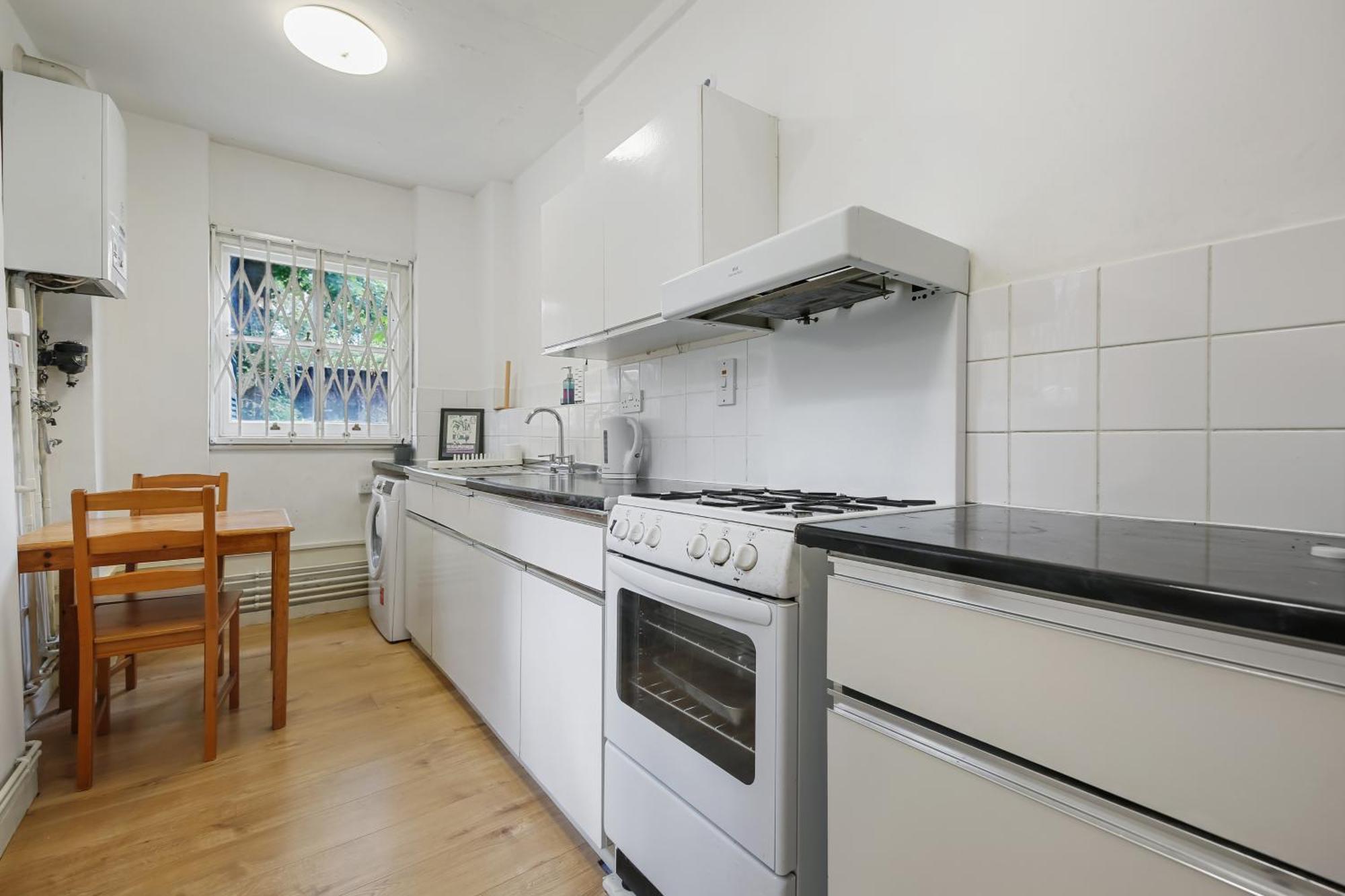 Spacious 1-bed In Islington Apartment London
