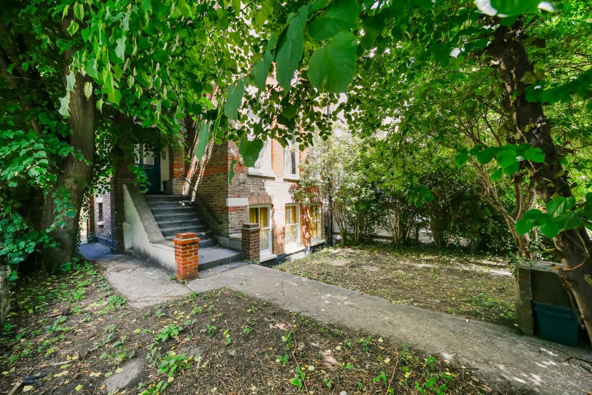 Spacious 1-bed In Islington Apartment *