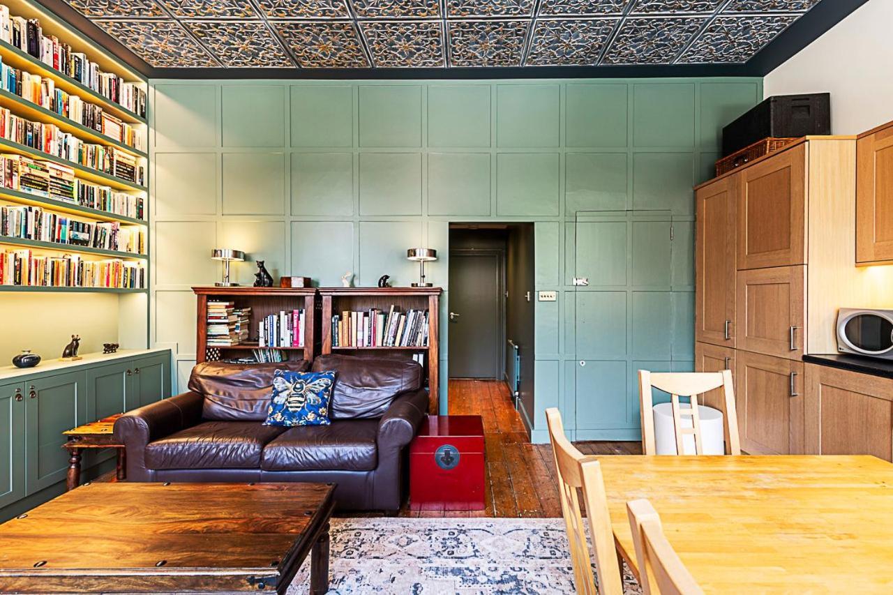 Stylish West Kensington Flat With Character *