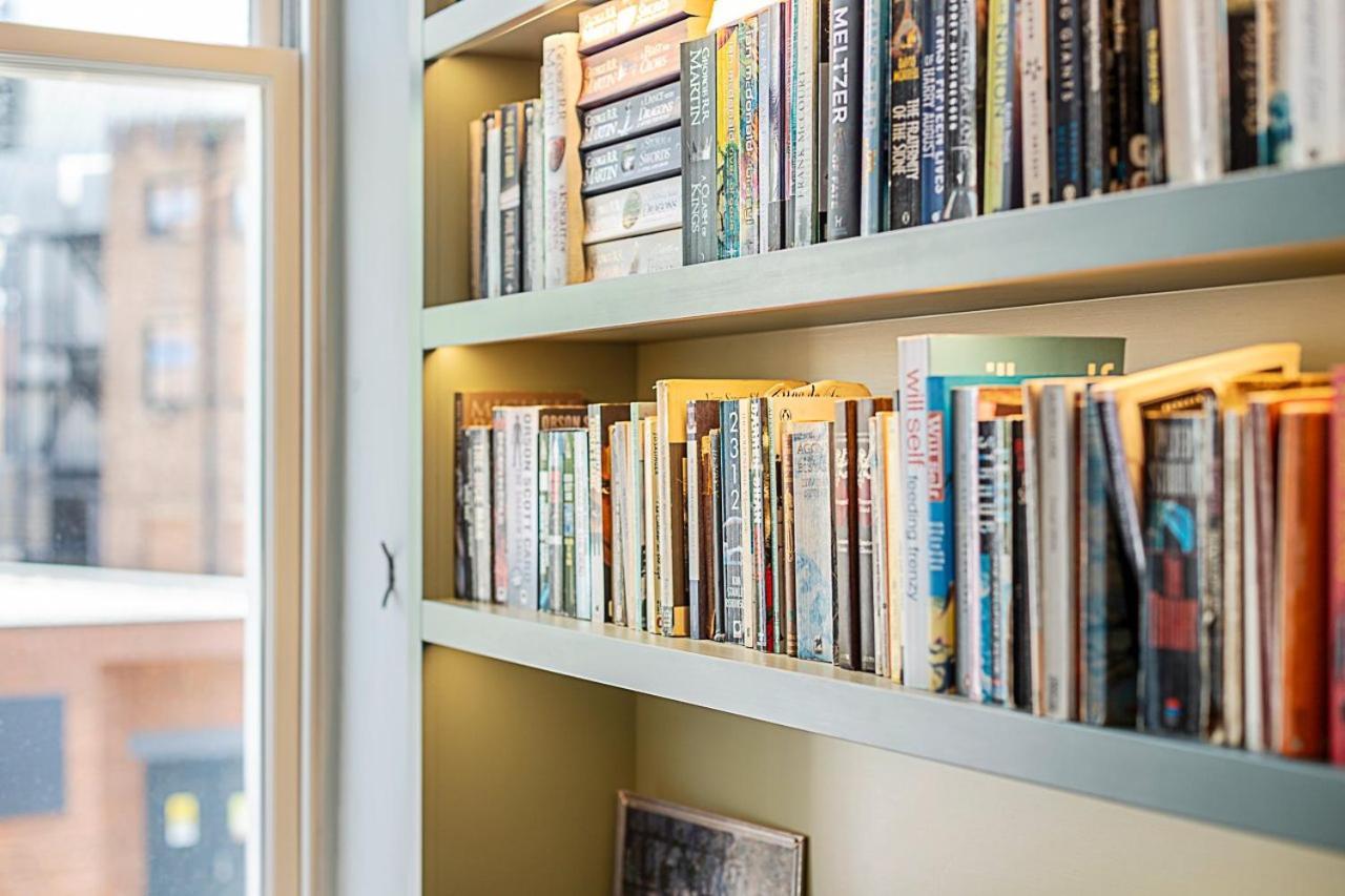 Apartment Stylish West Kensington Flat With Character
