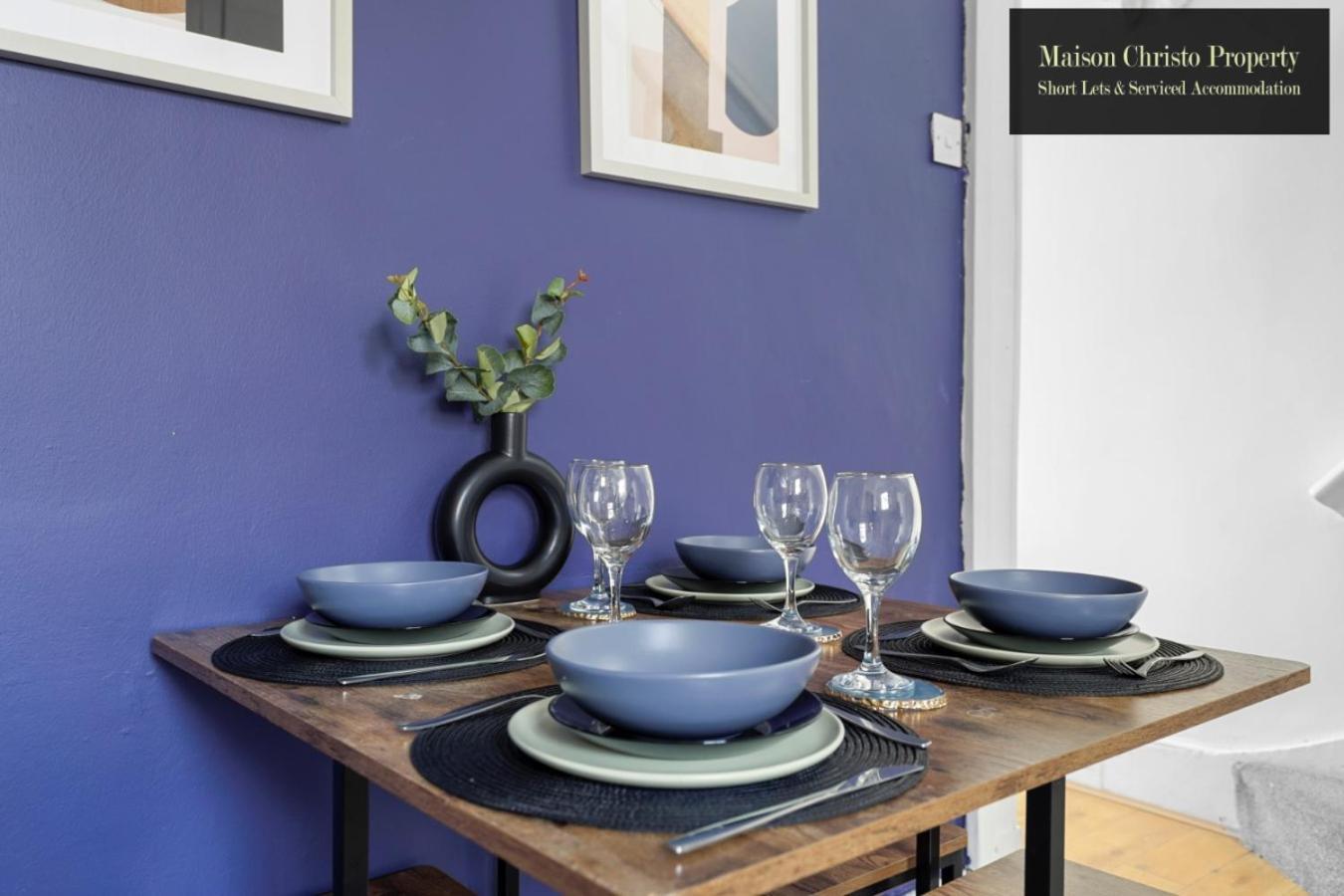 Weekly Or Monthly Stays, London, Stratford, 2Bedroom Hse, Sleeps 6, Servcied Apartment By Maison Christo Property Short Lets & Serviced Accomdation * London