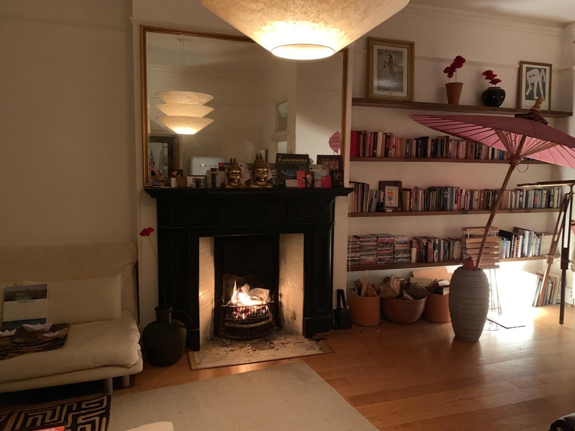 Apartment - Sleeps 5 - Great Transport Links