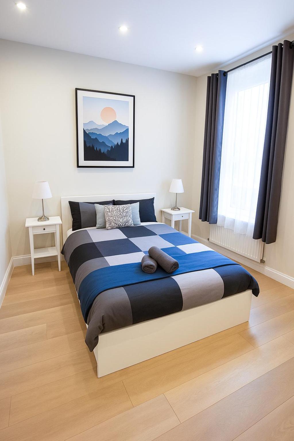 2-Bedroom Garden Flat - Modern, Bright - A
