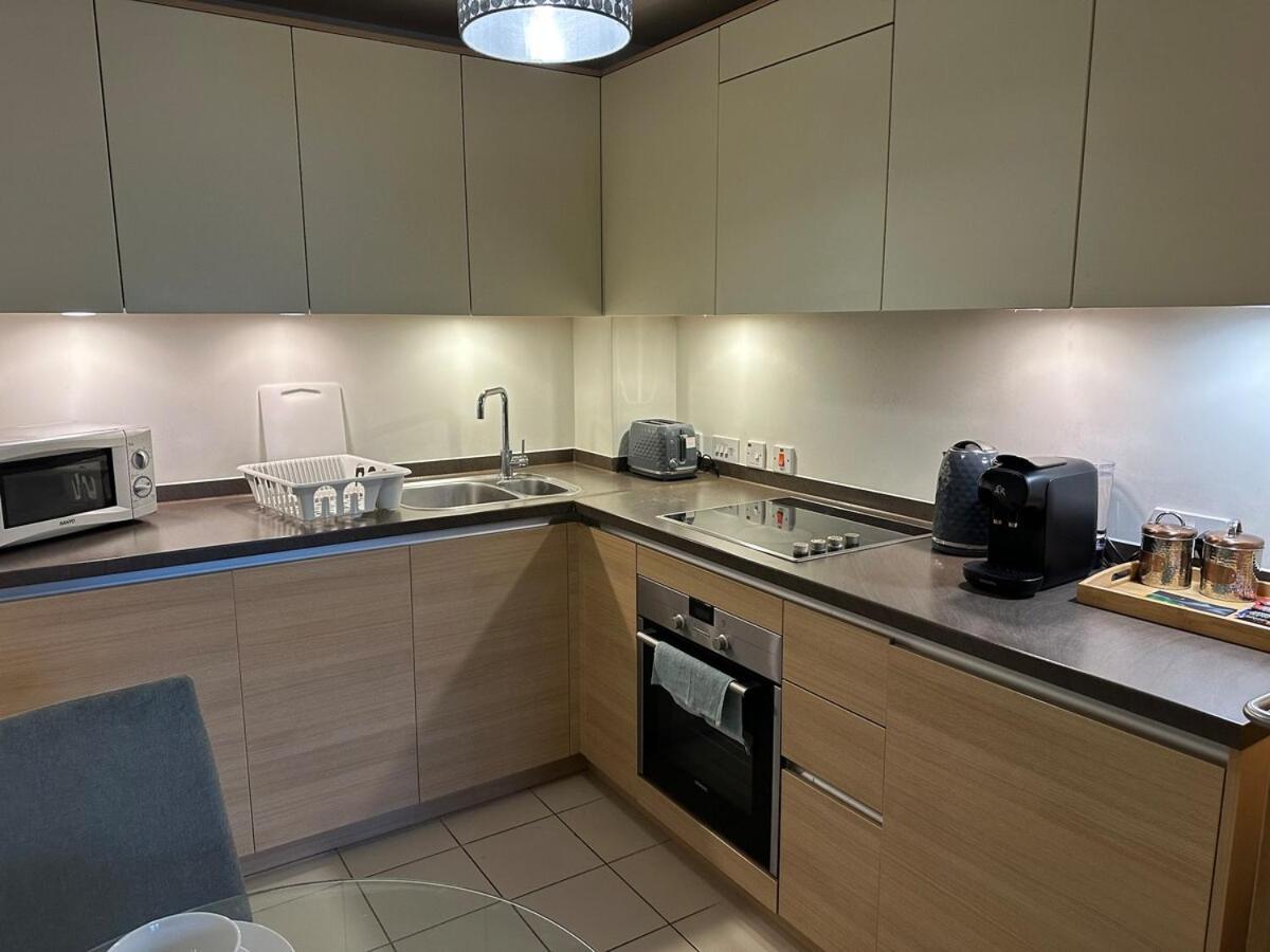 Apartment Luxury One Bedroom Flat Next To Wembley Stadium