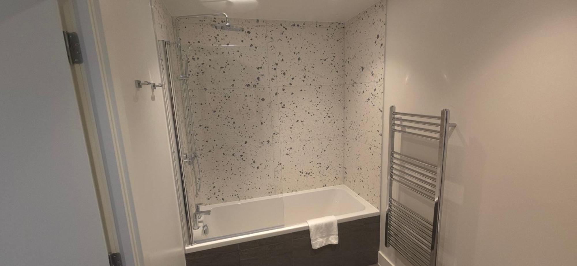 Roomspace Serviced -oasis Way Apartment
