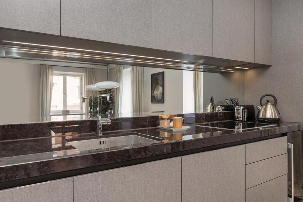 Soho Modern Luxury 3 Beds