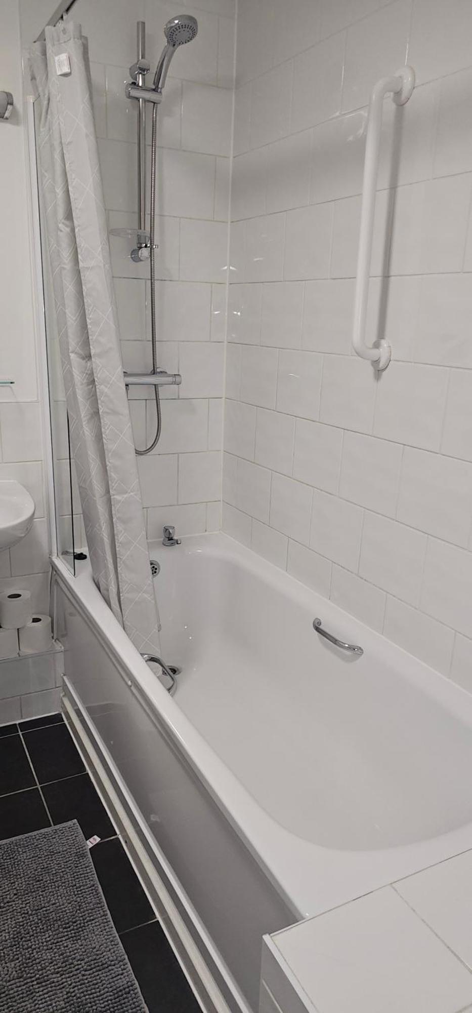 Comfortable Two Bedroom Flat For 6 People's