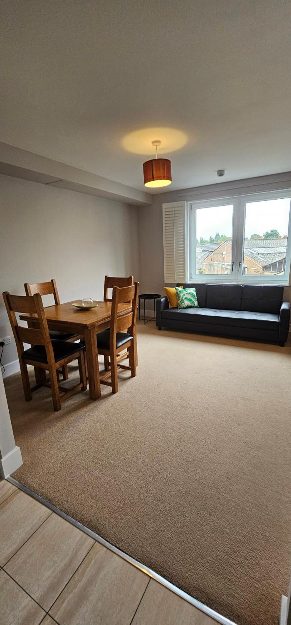 Comfortable Two Bedroom Flat For 6 People's Apartment London