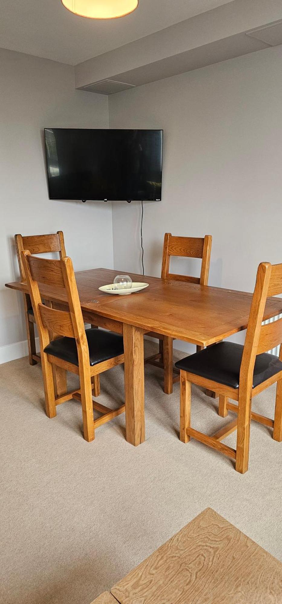 Comfortable Two Bedroom Flat For 6 People's Apartment *