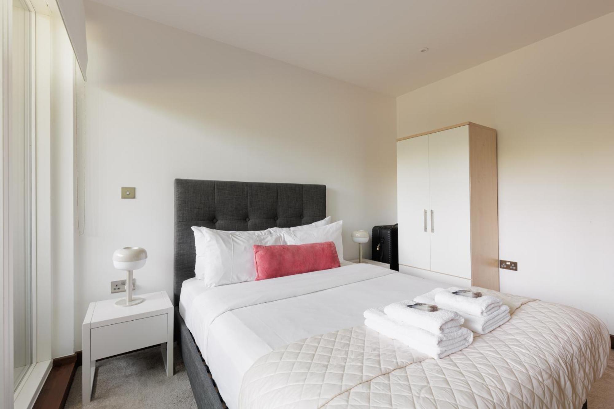 Cosy 2br Flat, West Hampstead, 4 Mins To Tube Apartment London