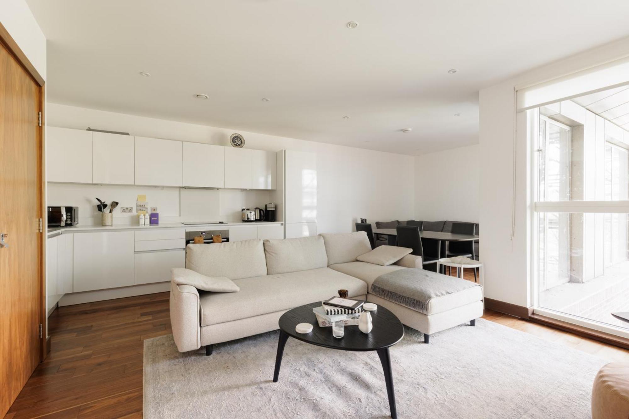 Cosy 2br Flat, West Hampstead, 4 Mins To Tube * London