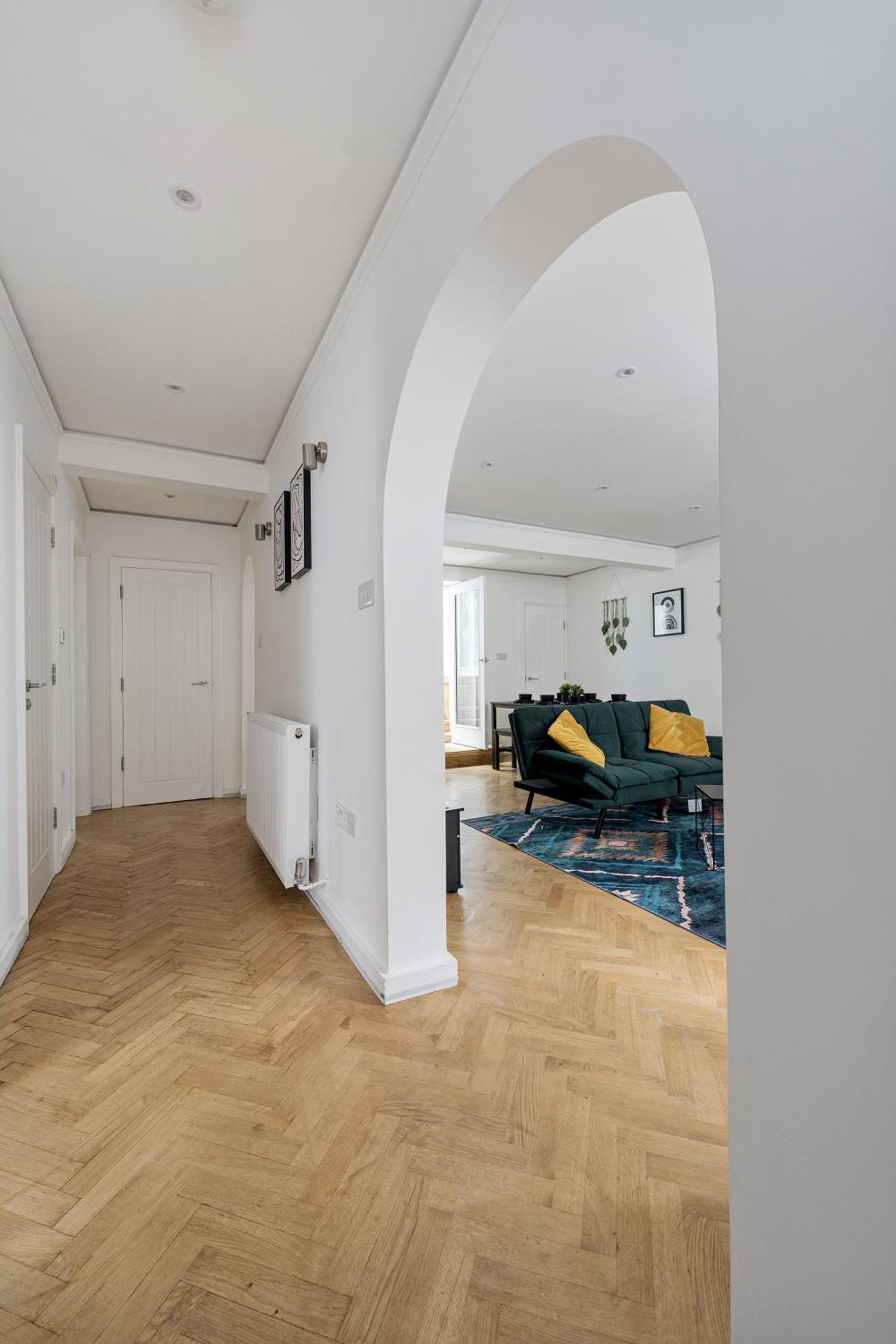 Luxury Modern 2-bed Flat In Chic Chelsea Apartment *