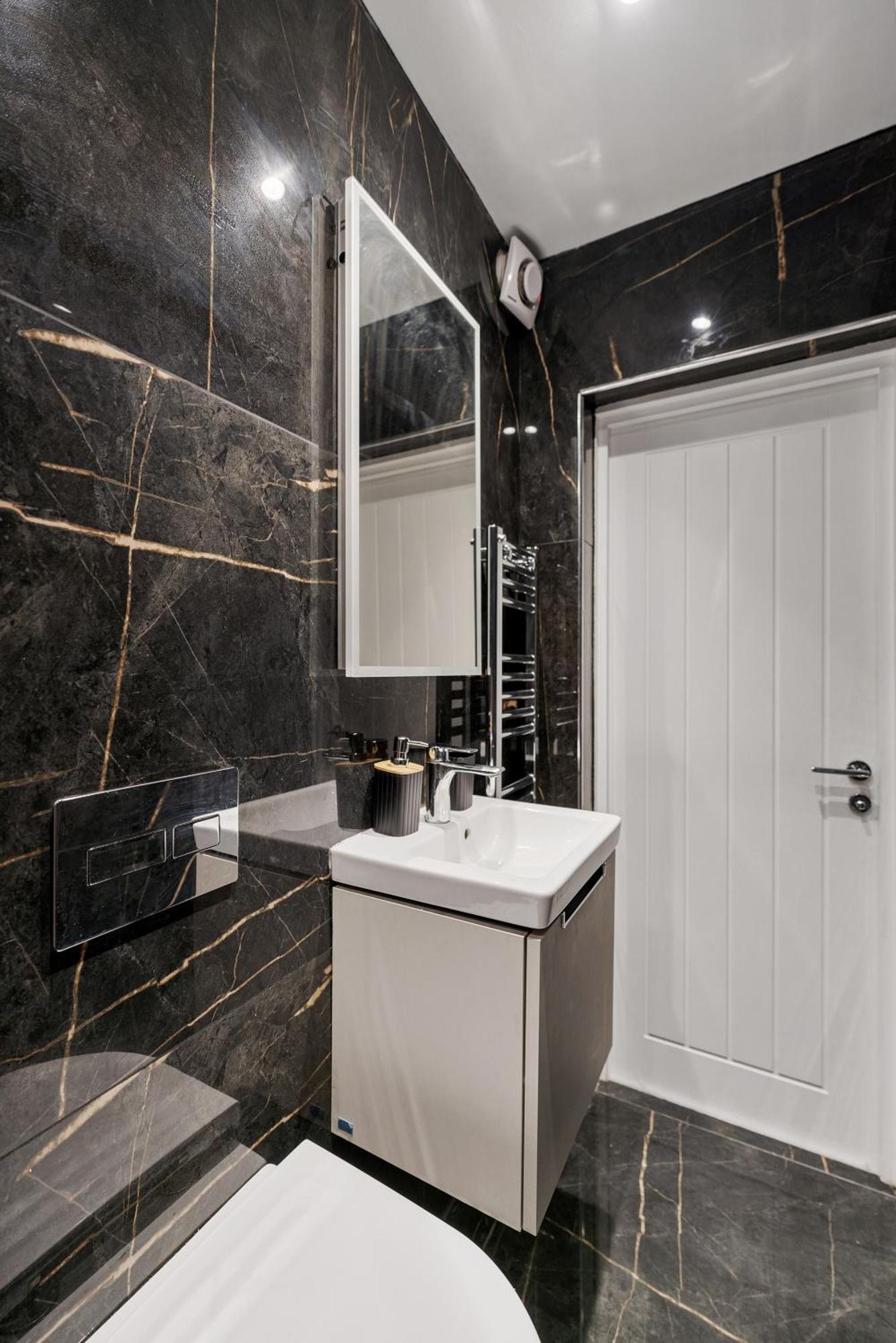 Luxury Modern 2-bed Flat In Chic Chelsea London
