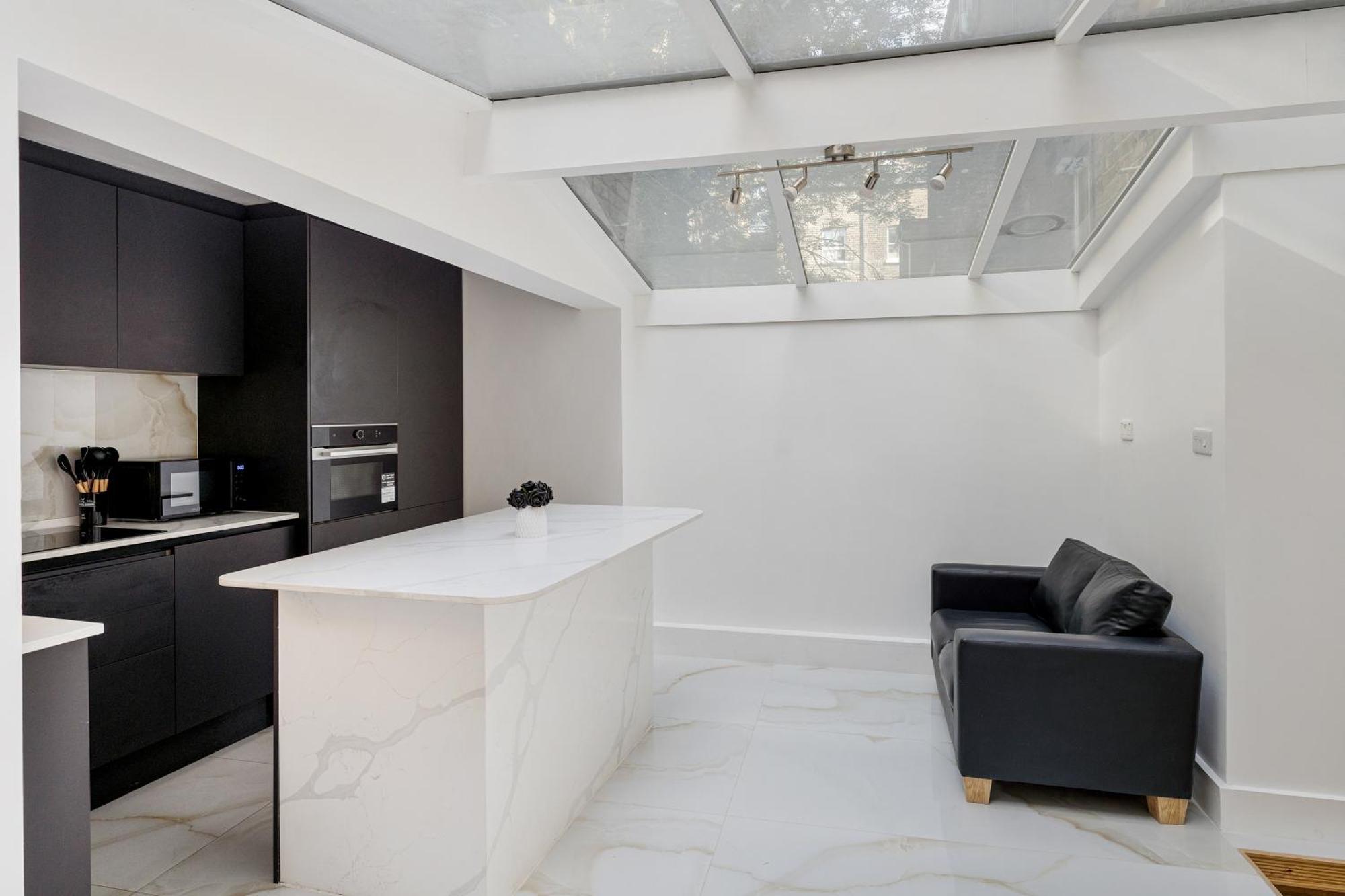 Apartment Luxury Modern 2-bed Flat In Chic Chelsea *