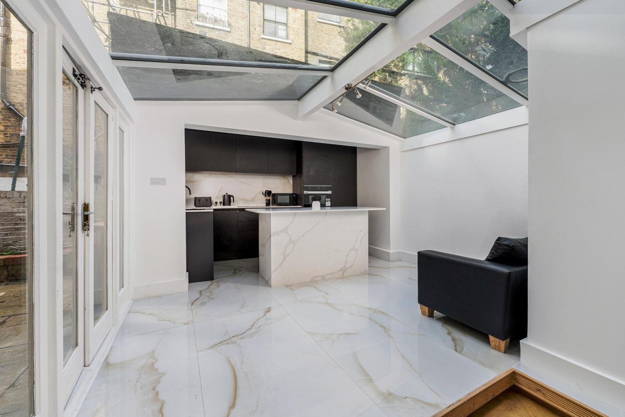 Luxury Modern 2-bed Flat In Chic Chelsea Apartment London