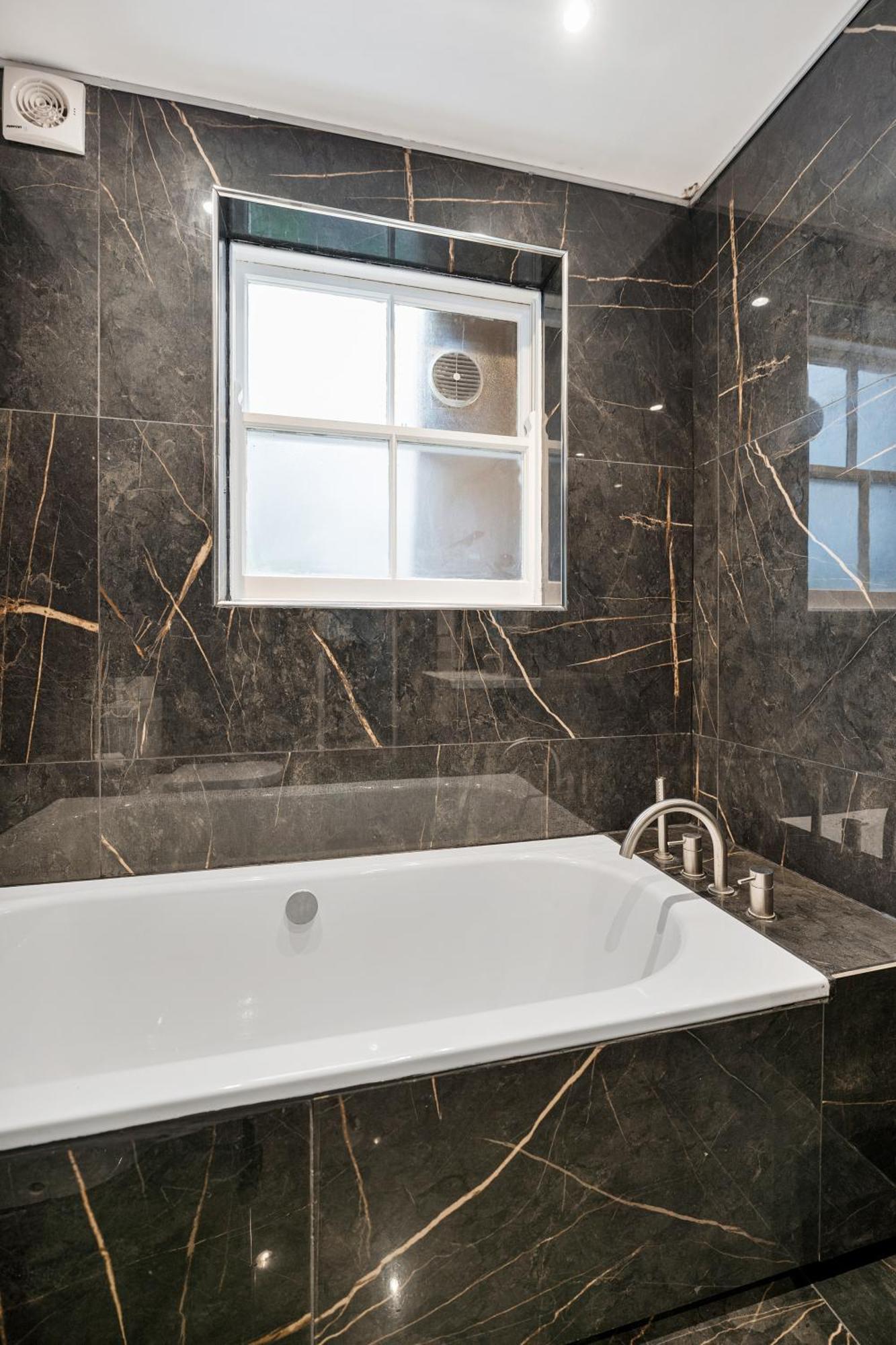 Luxury Modern 2-bed Flat In Chic Chelsea Apartment *