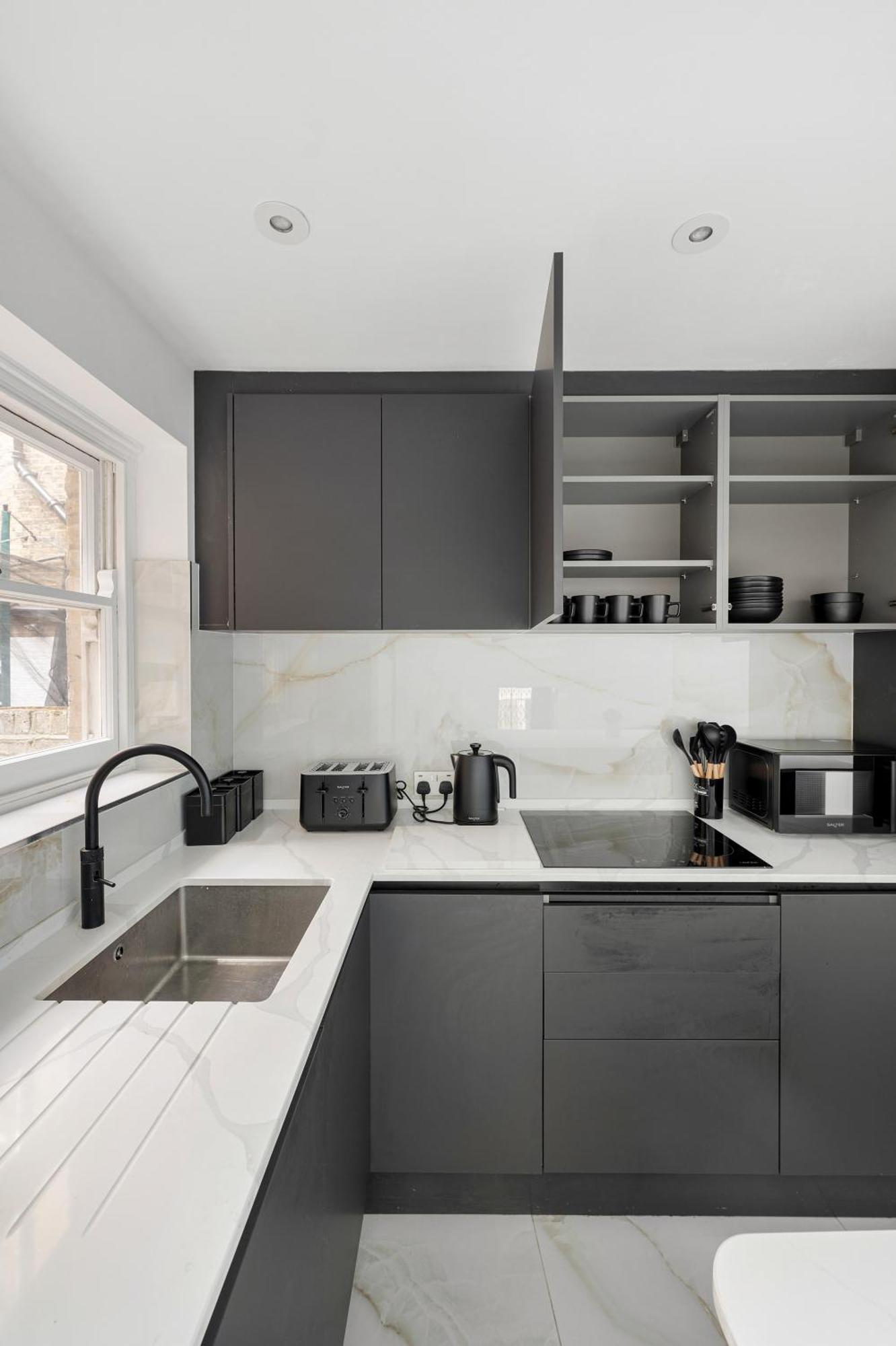 Luxury Modern 2-bed Flat In Chic Chelsea