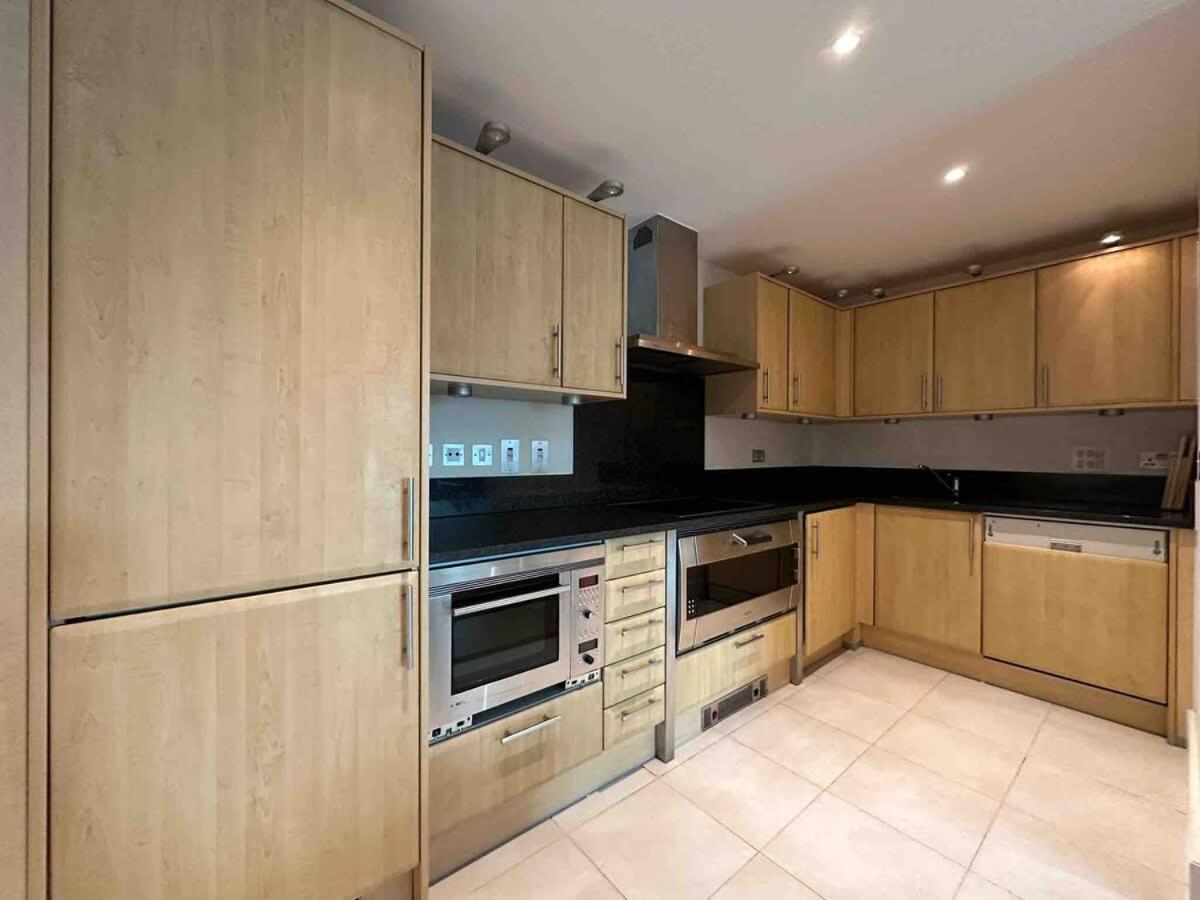 Compact 2 Bed Good Transport Links Apartamento Londres