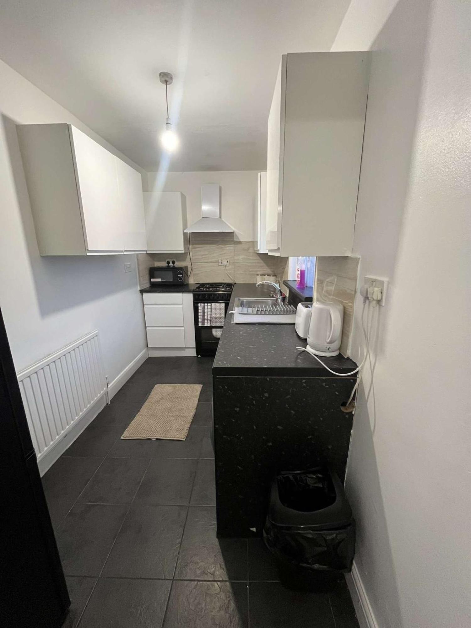 Flat In Shepherd's Bush Apartment *
