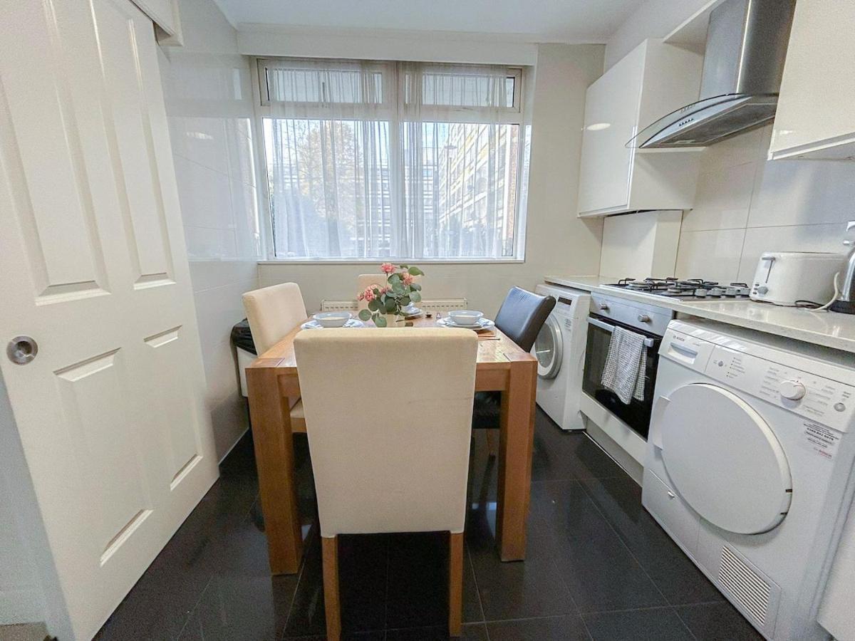 Cosy 3 Bedroom 3 Bathroom Flat With Private Garden- Maida Vale, Near Paddington