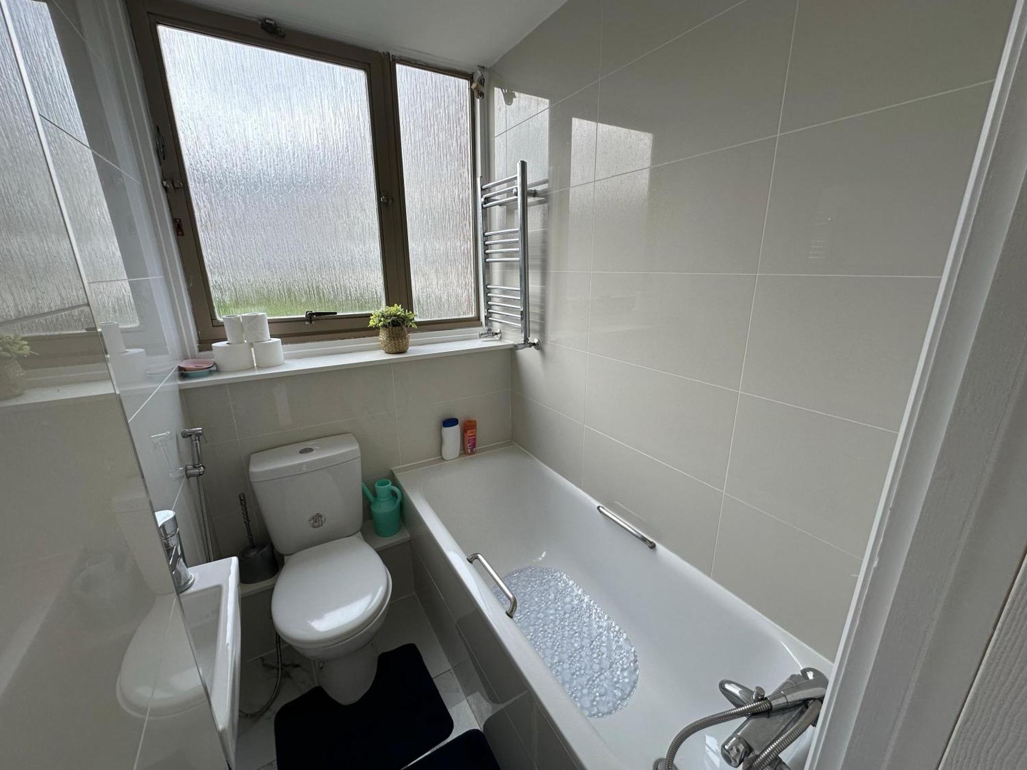 Cosy 3 Bedroom 3 Bathroom Flat With Private Garden- Maida Vale, Near Paddington * London