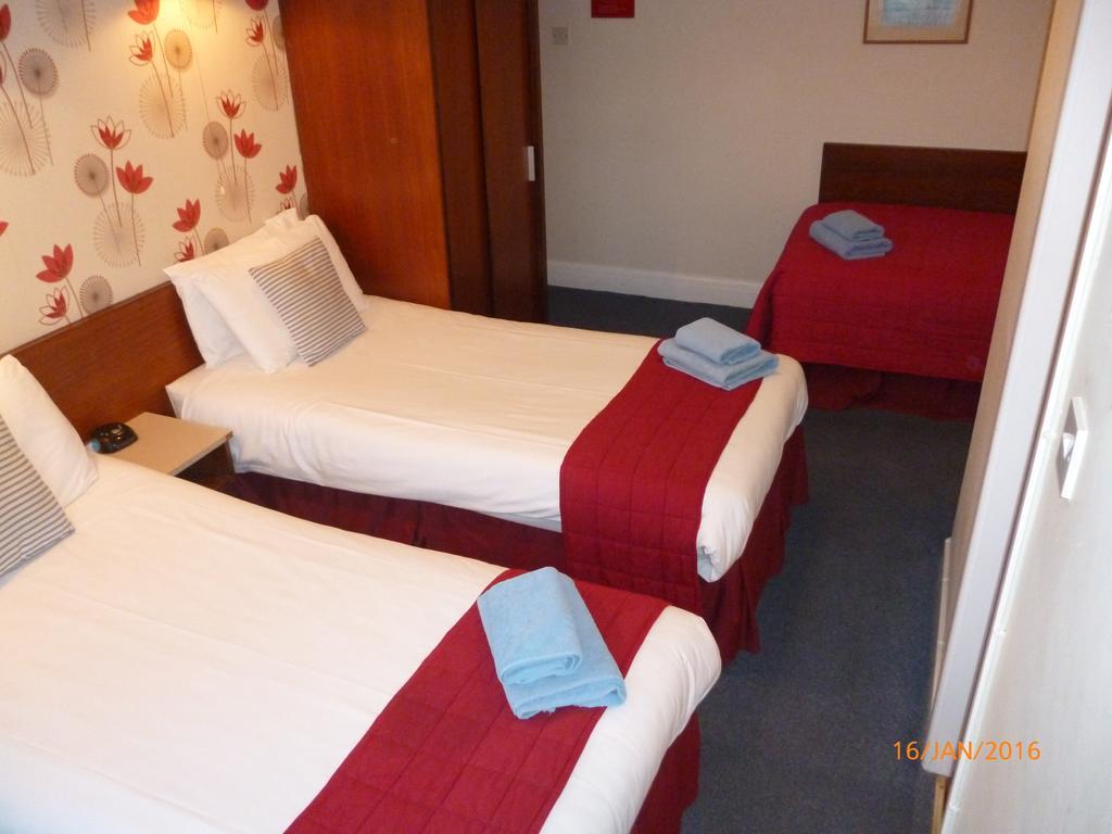 Apartment What are the best hotels near London Eye?