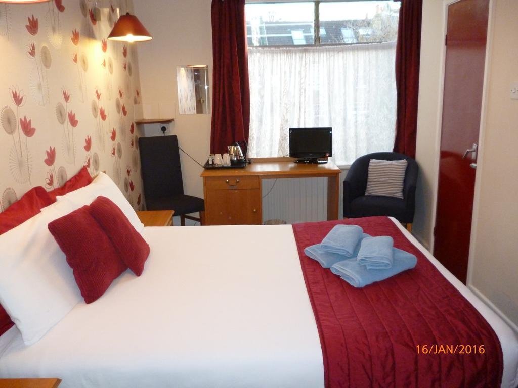 Apartment What are the best hotels near London Eye? London