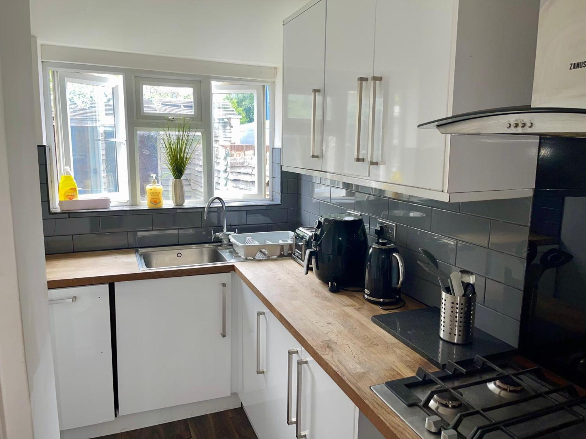 Spacious 2 Bedroom With Garden And Driveway Near Wimbledon Appartement *