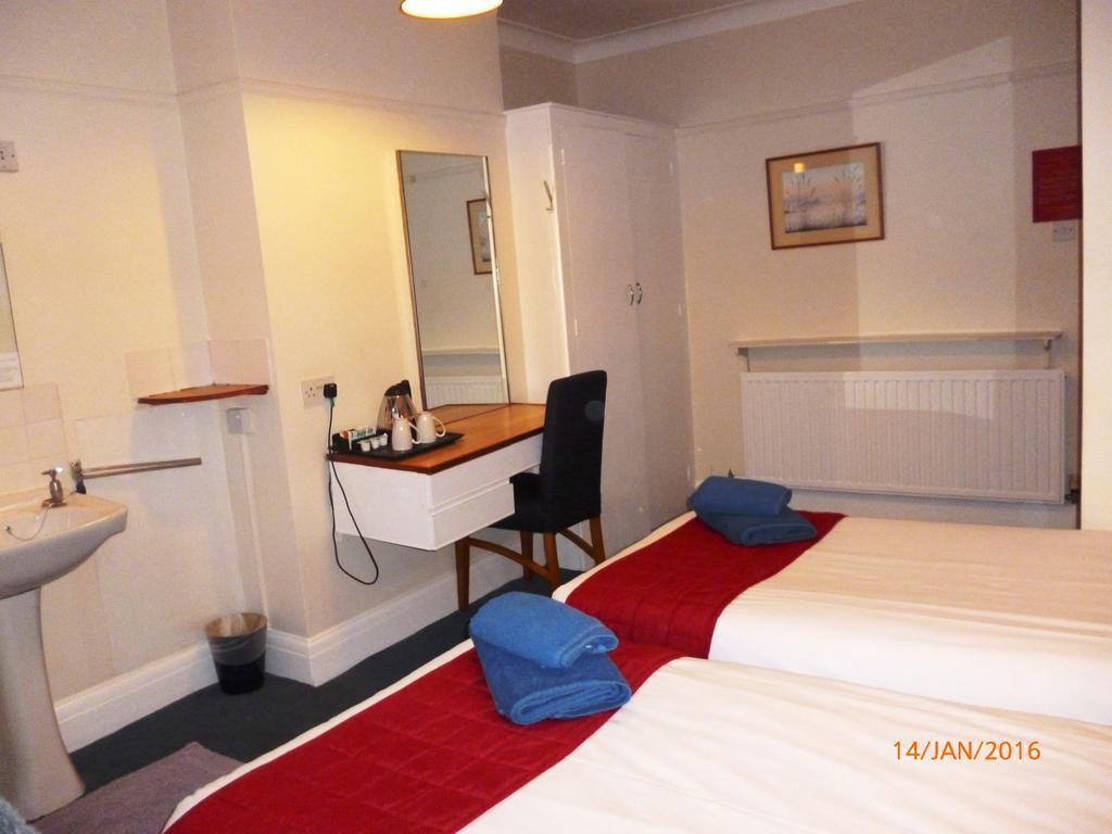 Apartment What are the best hotels near London Eye? *