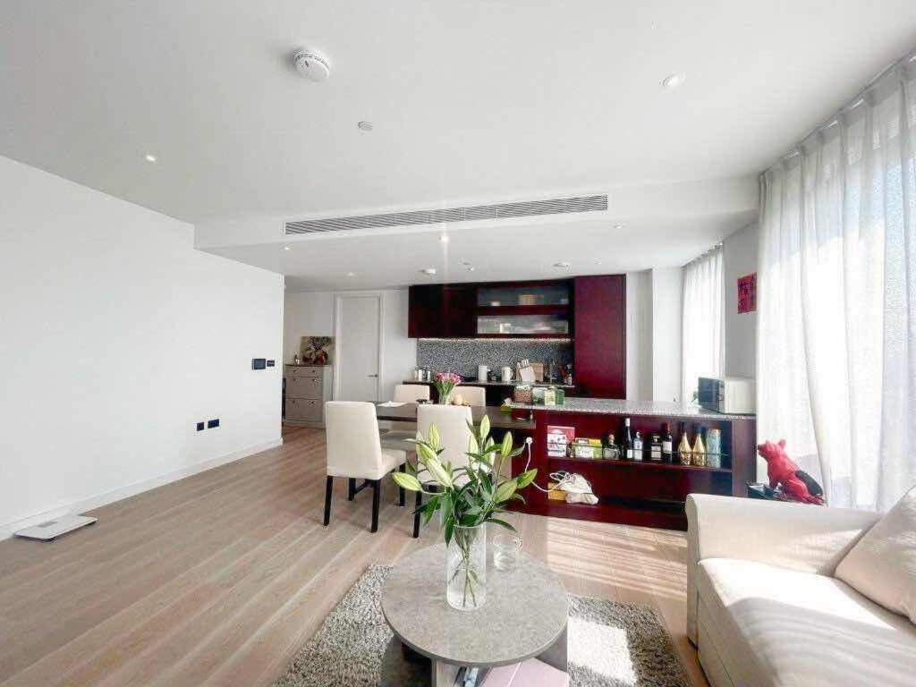 Premier Thames Riverside 2br In Vauxhall