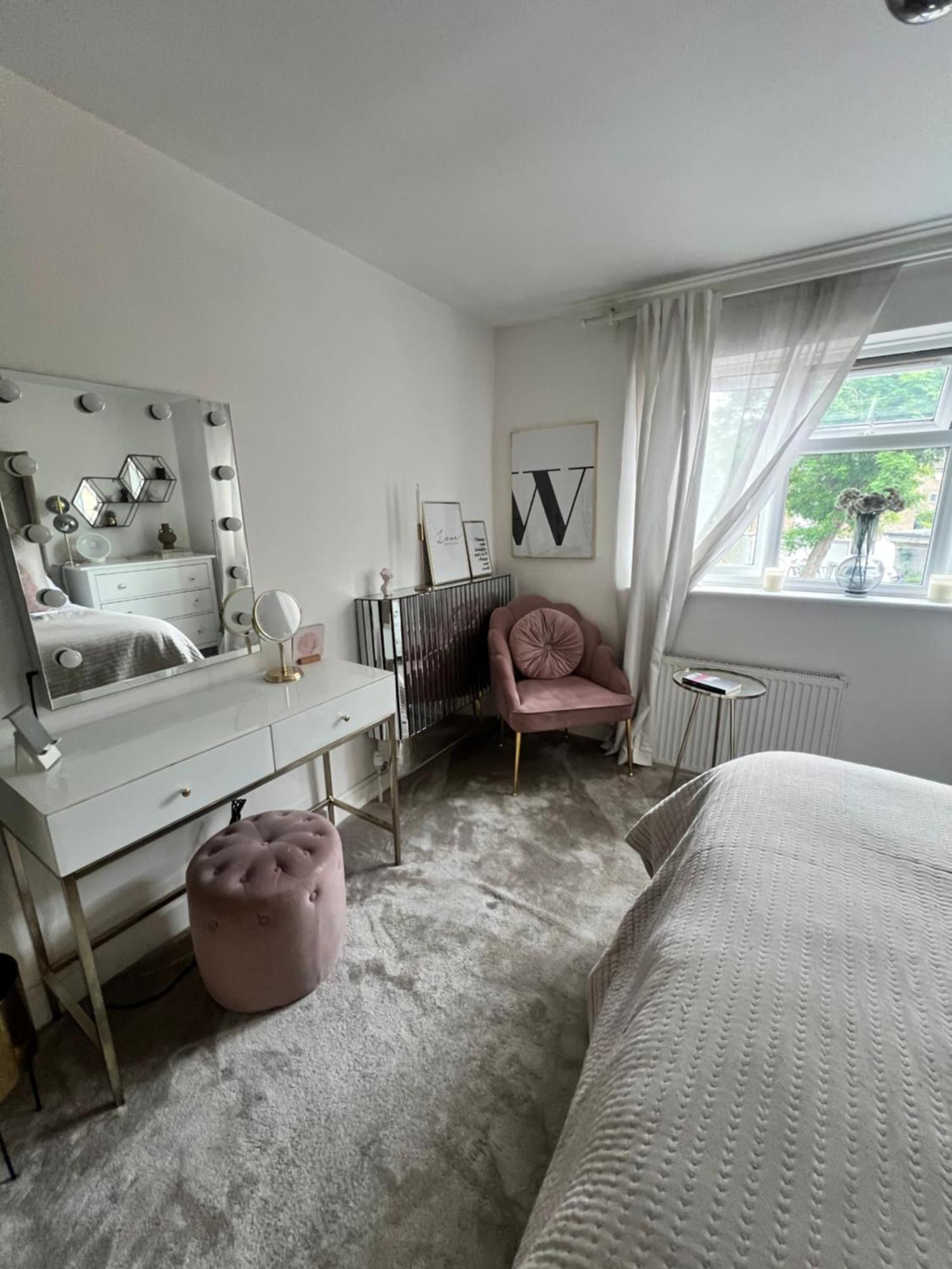 Privatunterkunft Luxury Scandi Inspired