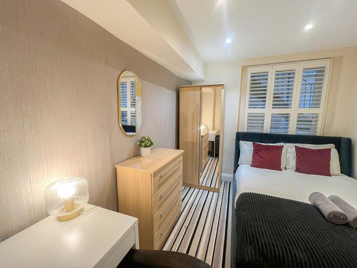 Appartement 3 Bedroom With Private Terrace In Pimlico, Westminster, Victoria Londen