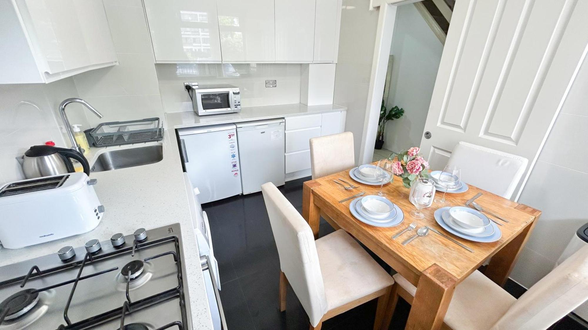 Apartment Cosy 3 Bedroom 3 Bathroom Flat With Private Garden- Maida Vale, Near Paddington London