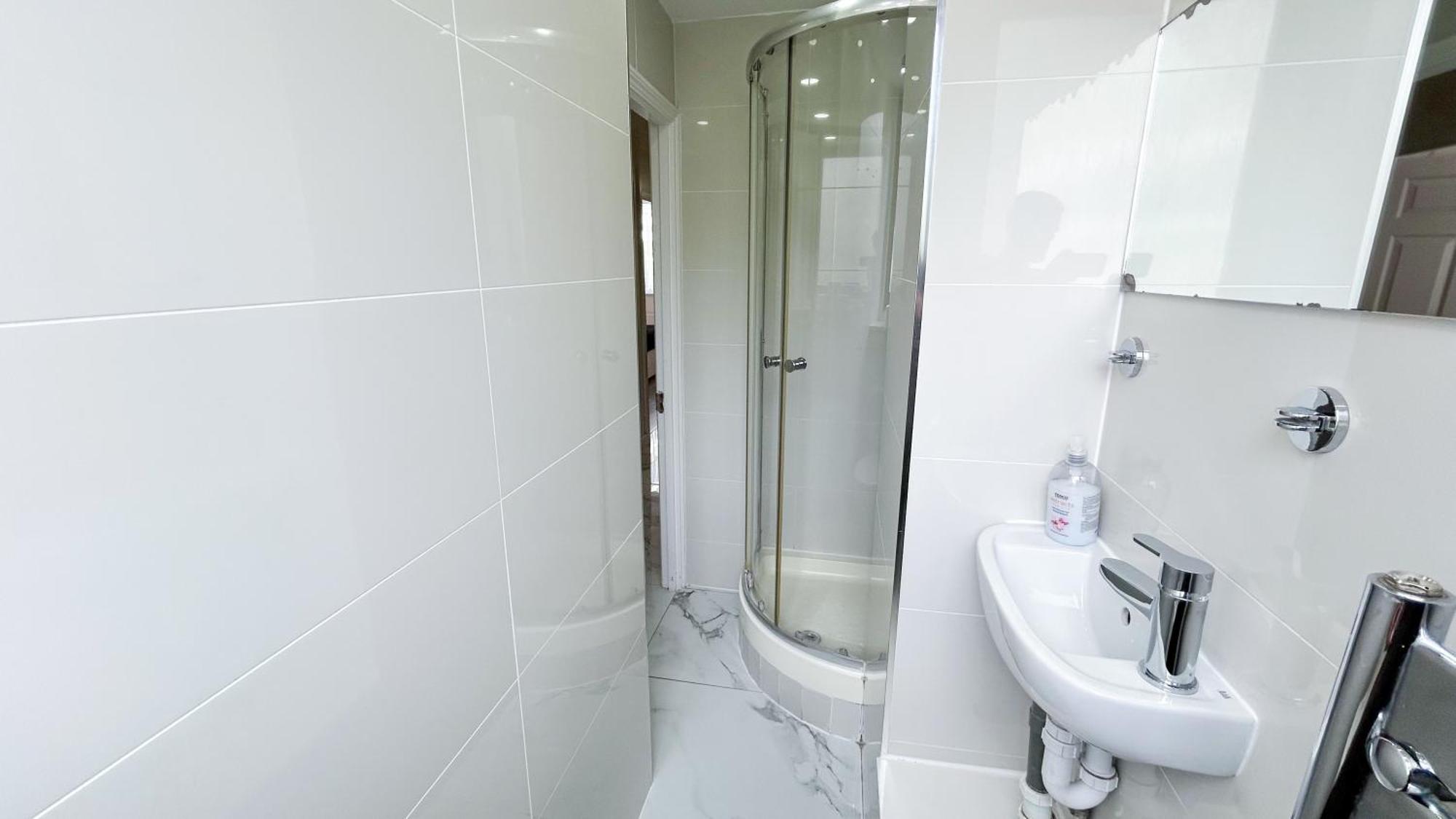 Cosy 3 Bedroom 3 Bathroom Flat With Private Garden- Maida Vale, Near Paddington Apartment