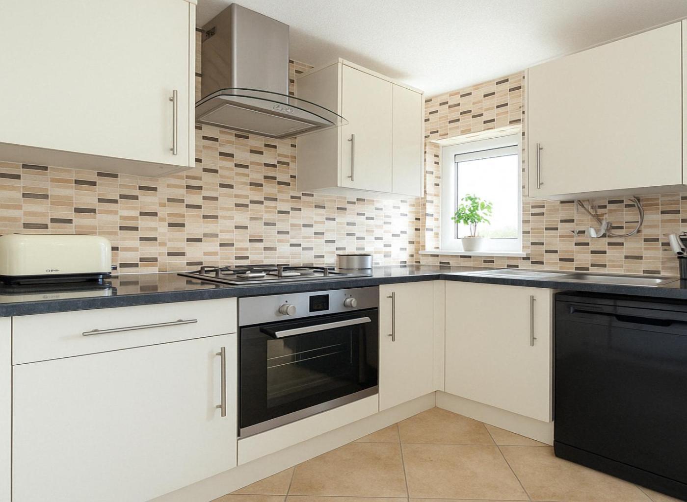 Hidden Gem In North - Spacious Flat With Garden Views