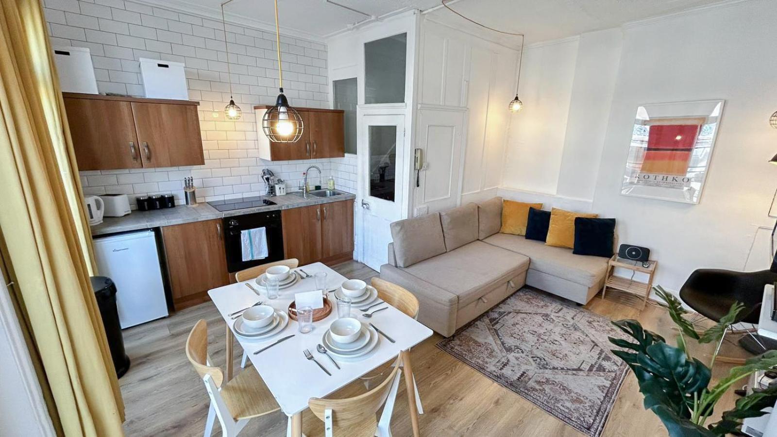 Chic 2-bedroom Flat In Farringdon Barbican Centre London