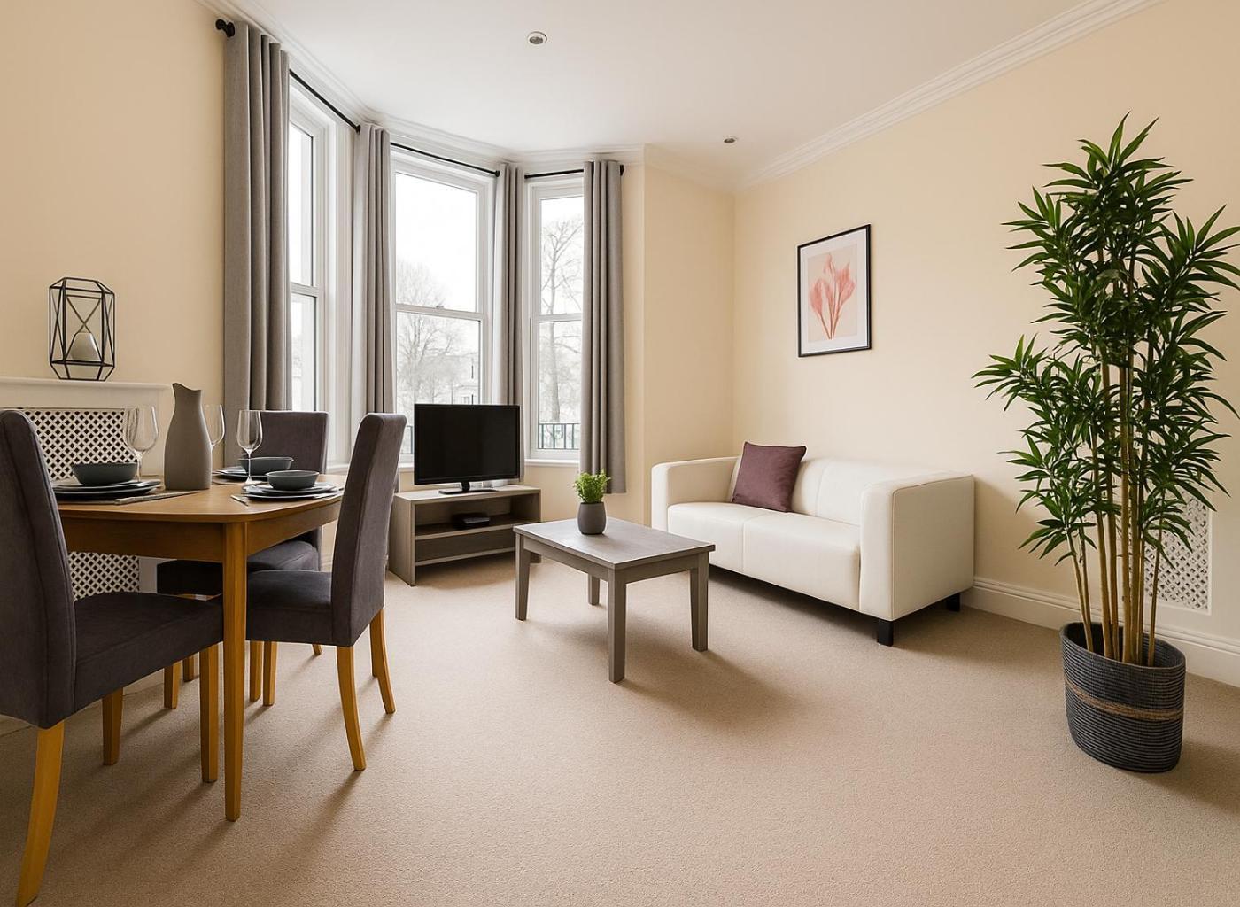 Flat - 3 Min To West Kensington Station