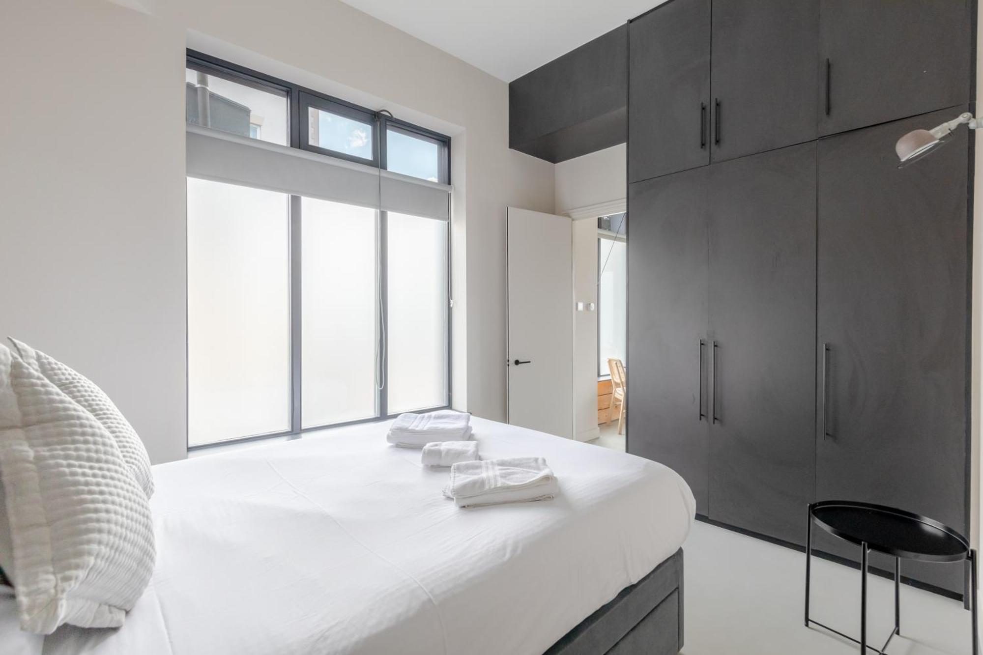 Sleek & 1bd Flat - Battersea Park Apartment