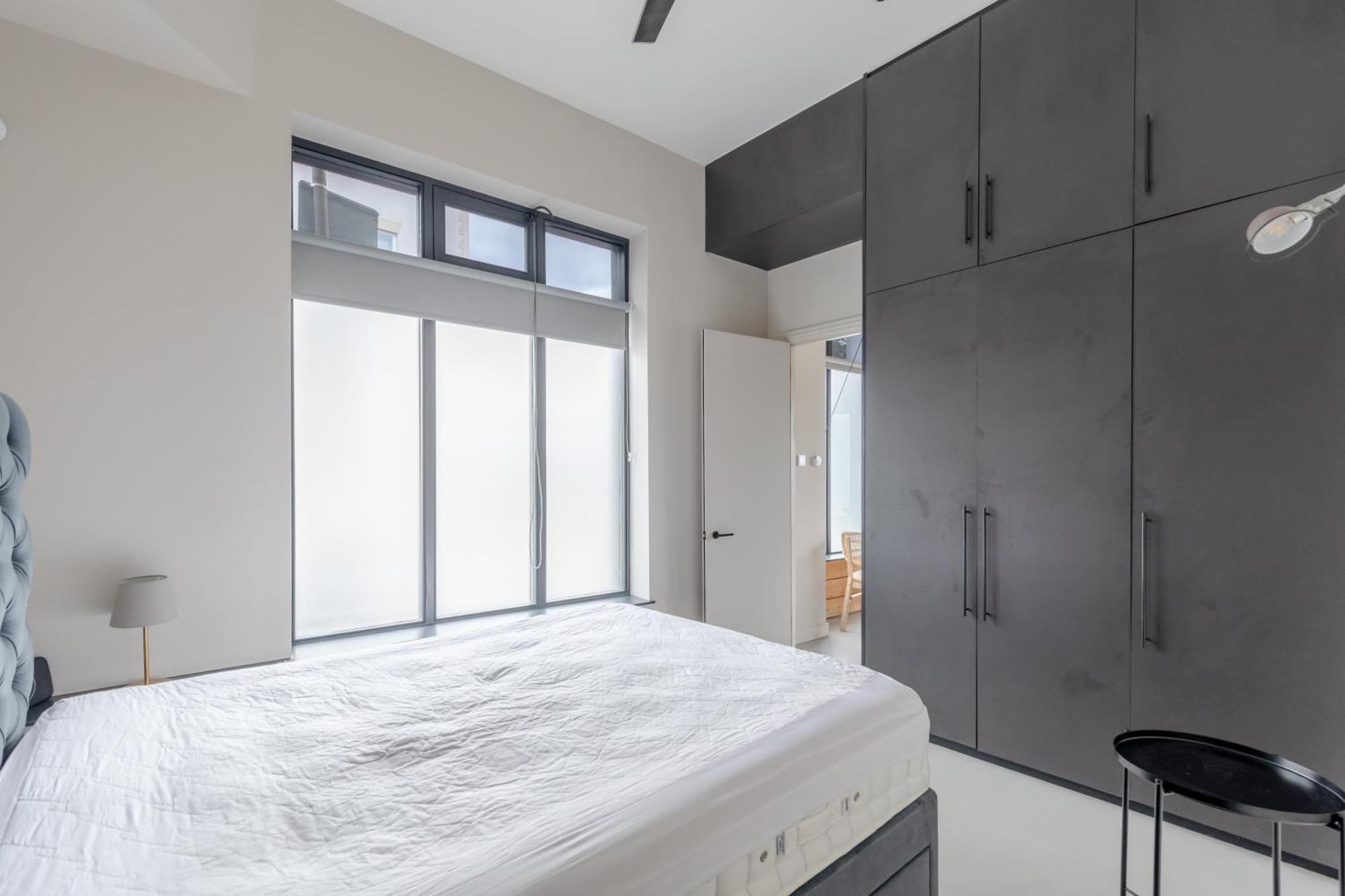 Apartment Sleek & 1bd Flat - Battersea Park London
