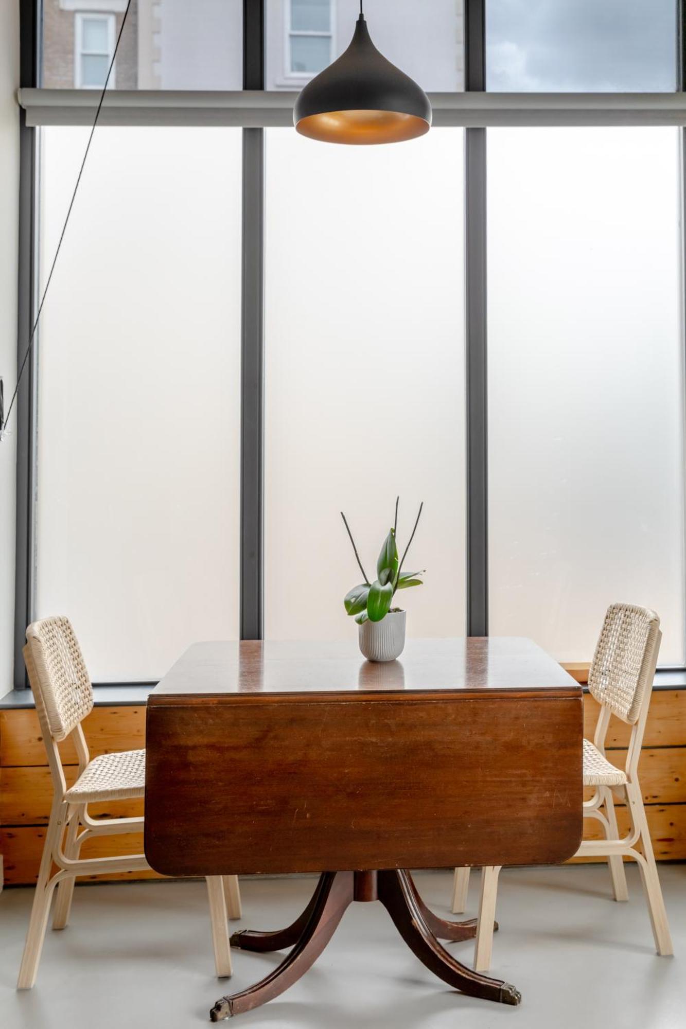 Apartment Sleek & 1bd Flat - Battersea Park