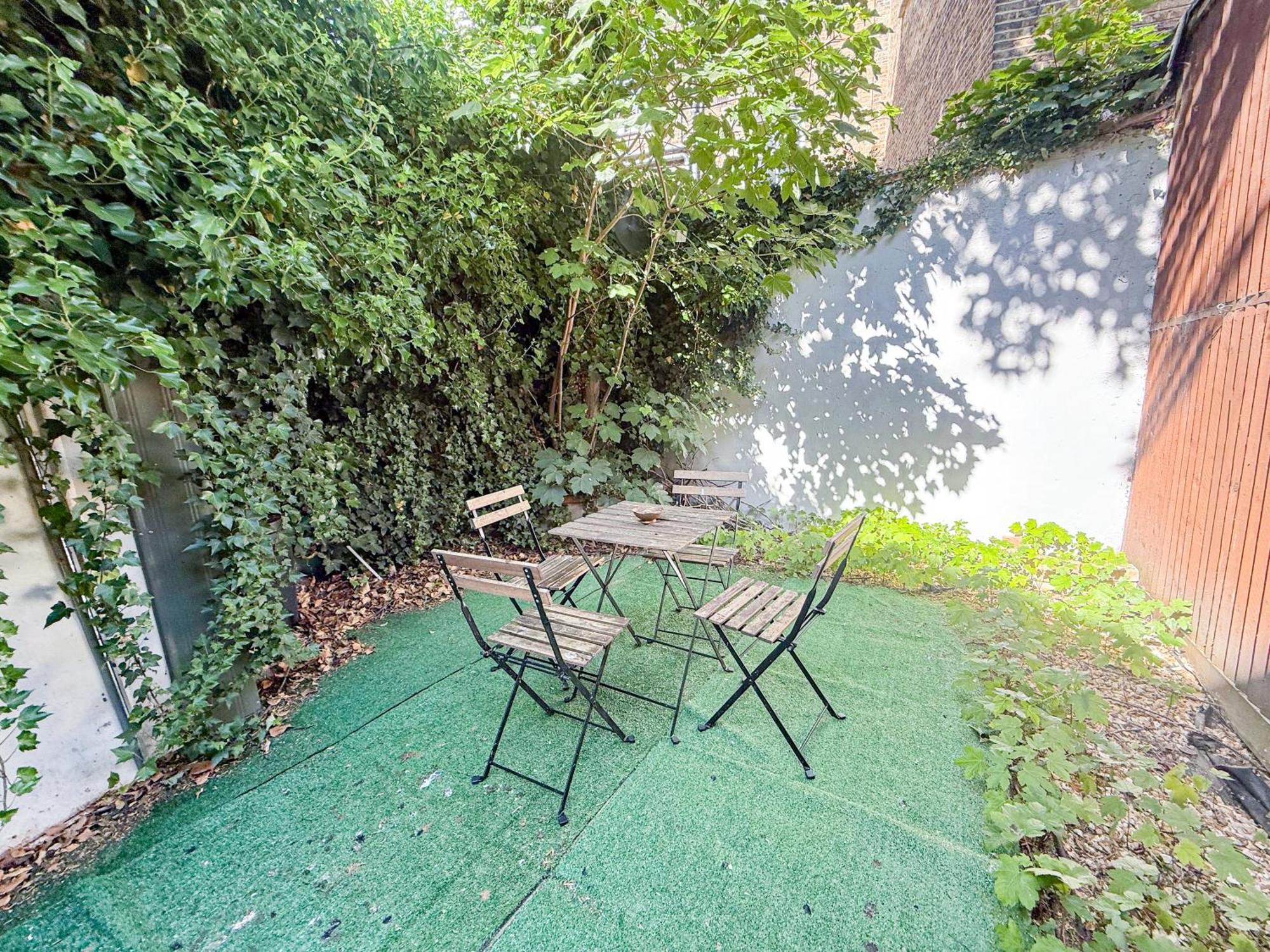 Lovely 1 Bedroom Flat In West Kensington London, Shepherd's Bush Apartment London