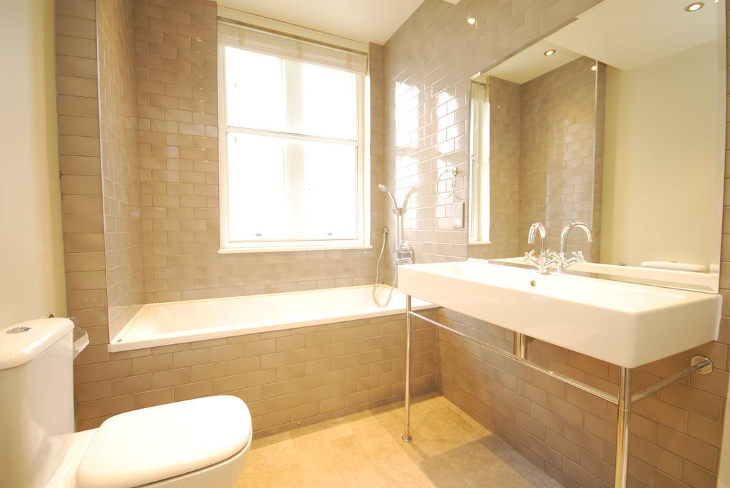 Apartment Whitehall London