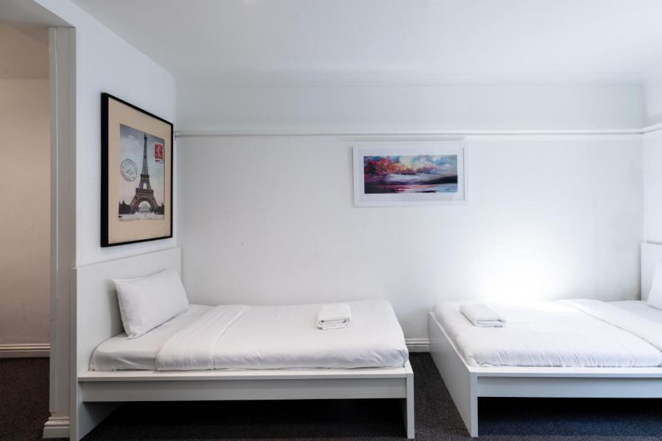 The Chapter - Hyde Park Hotel