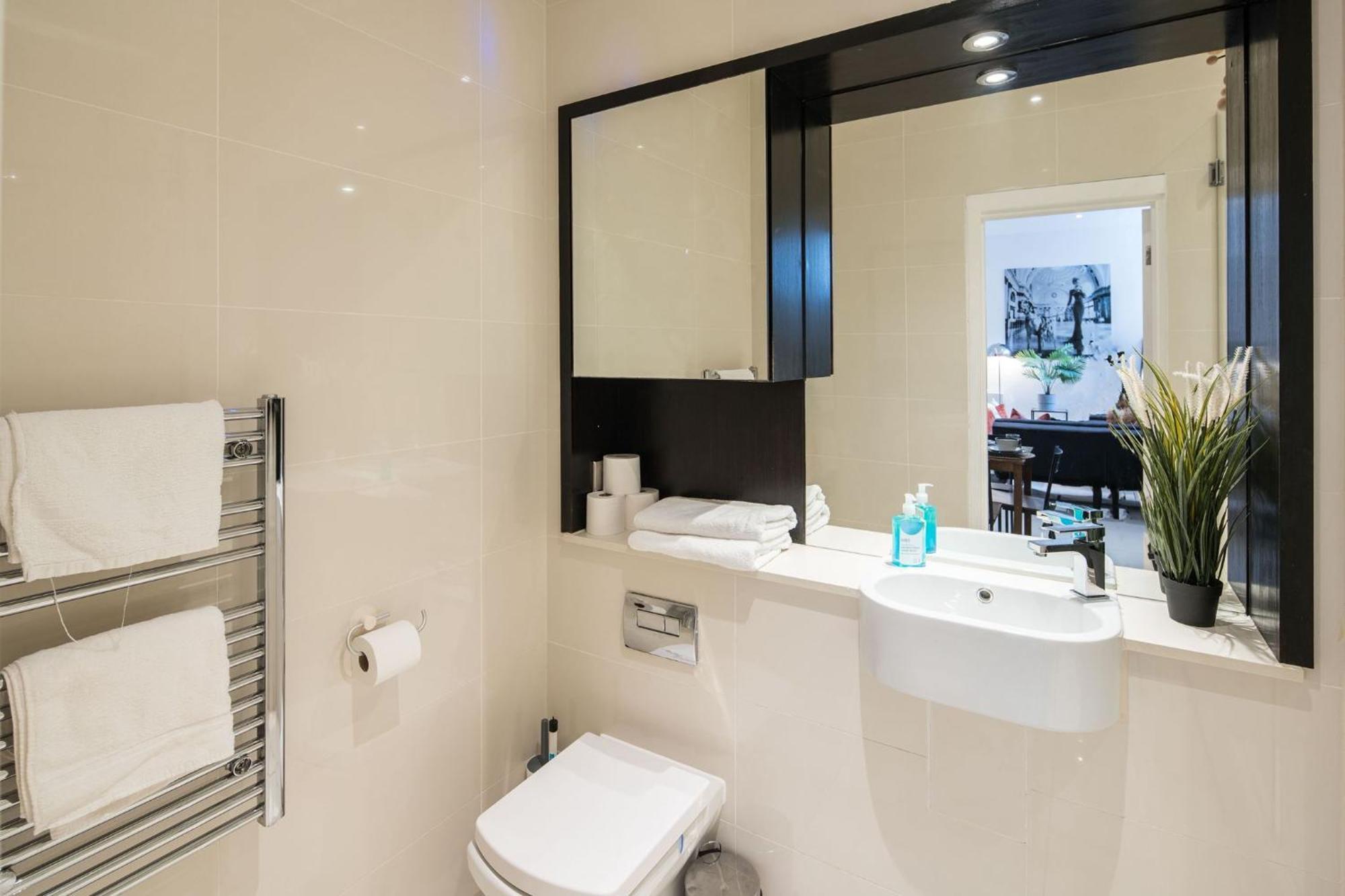 One Bedroom Flat Near Of London,soho-covent Garden Apartment