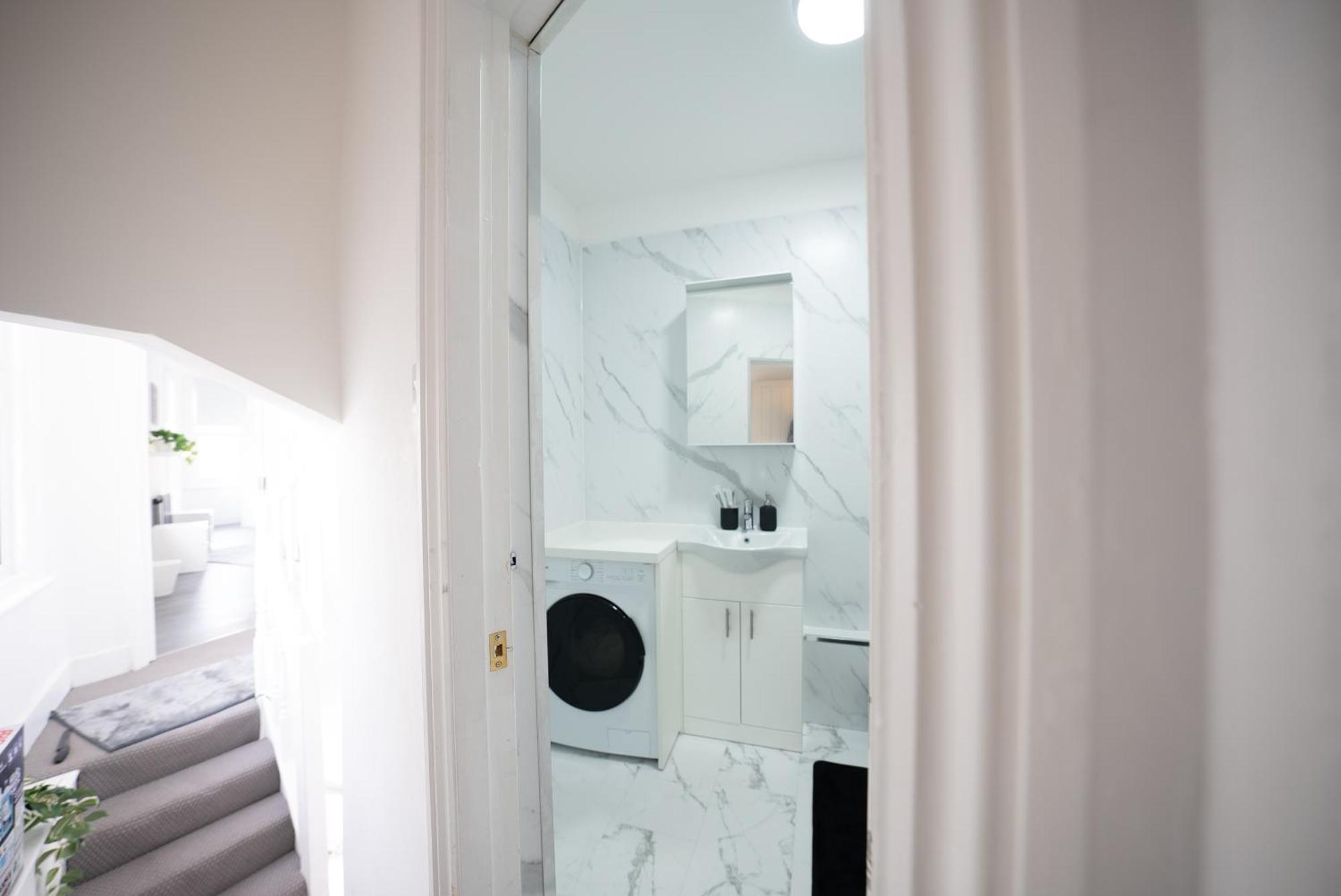 3br Gem - Netflix - Near Attractions - O2 Ferienhaus London